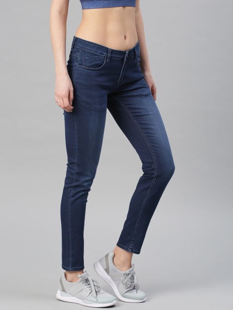HRX by Hrithik Roshan Women Blue Skinny Fit Mid-Rise Clean Look Stretchable Cropped Jeans
HRX by Hrithik Roshan Women Blue Skinny Fit Mid-Rise Clean Look Stretchable Cropped Jeans