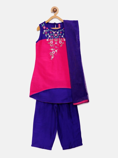 Ethnicity Girls Fuchsia & Navy Blue Embroidered Kurta with Palazzos & Dupatta
Ethnicity Girls Fuchsia & Navy Blue Embroidered Kurta with Palazzos & Dupatta