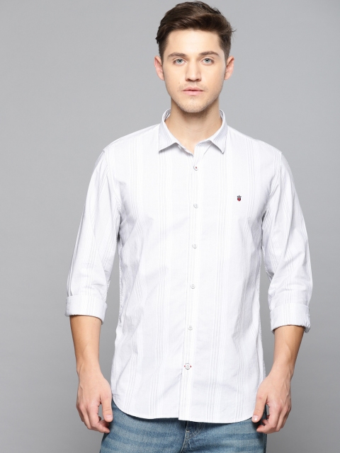 Louis Philippe Sport Men White & Navy Blue Super Slim Fit Self-Striped Casual Shirt
Louis Philippe Sport Men White & Navy Blue Super Slim Fit Self-Striped Casual Shirt