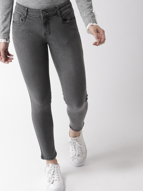 Mast & Harbour Women Charcoal Skinny Fit Mid-Rise Clean Look Stretchable Cropped Jeans
Mast & Harbour Women Charcoal Skinny Fit Mid-Rise Clean Look Stretchable Cropped Jeans