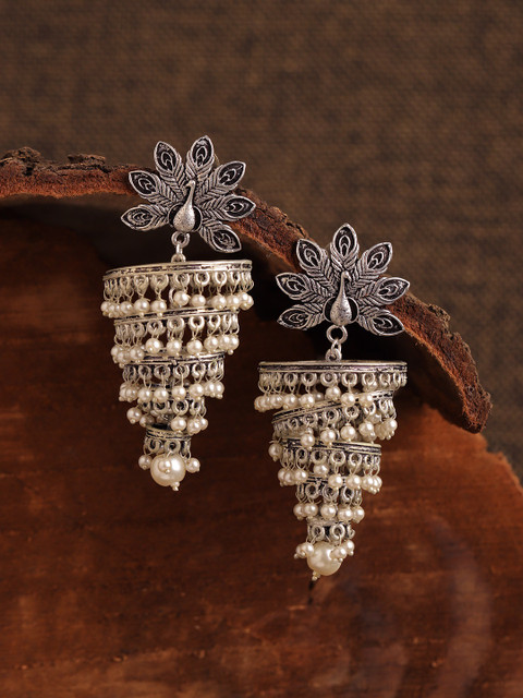 Fabstreet Silver-Toned & Off-White Handcrafted Classic Drop Earrings
Fabstreet Silver-Toned & Off-White Handcrafted Classic Drop Earrings