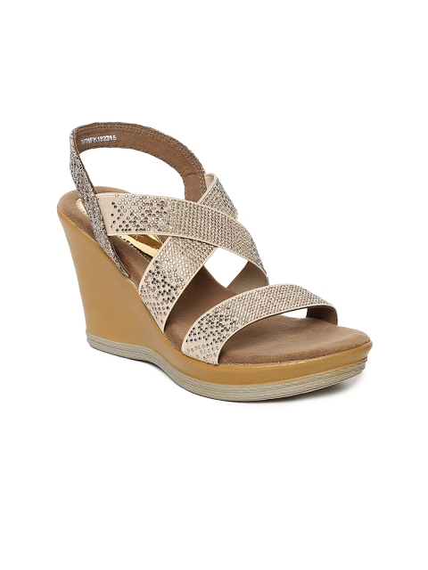 Catwalk Women Beige Solid Heels