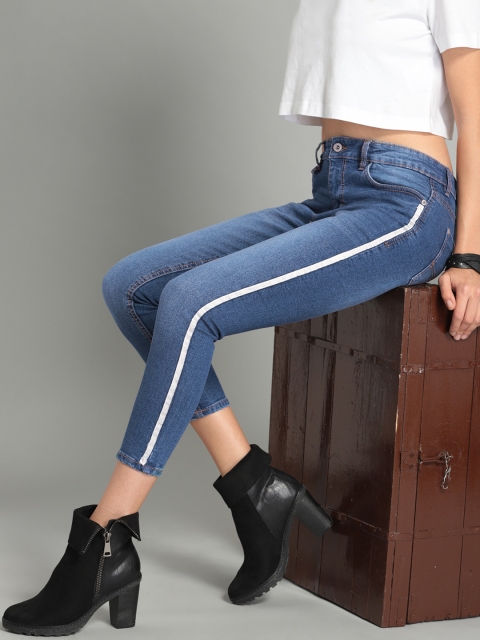 Roadster Fast and Furious Women Blue Skinny Fit Mid-Rise Stretchable Cropped Jeans
Roadster Fast and Furious Women Blue Skinny Fit Mid-Rise Stretchable Cropped Jeans