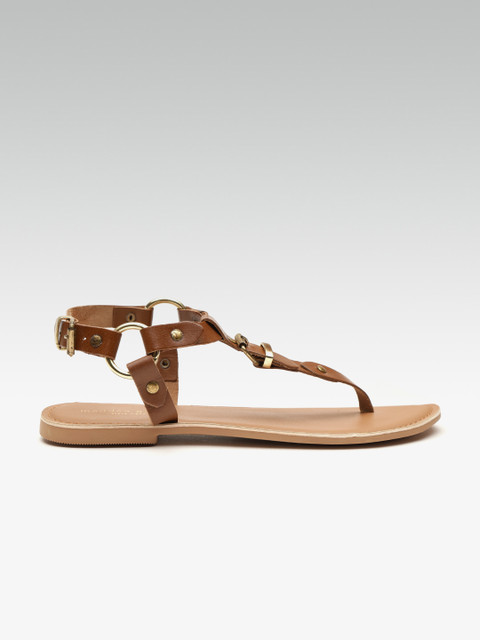 Steve Madden Women Brown Leather T-Strap Flats 
Steve Madden Women Brown Leather T-Strap Flats