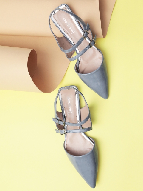 DressBerry Women Blue Solid Flats