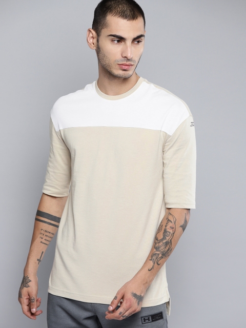 UNDER ARMOUR Stephen Curry 30 Men Beige & White Colourblocked SUMMA Basketball T-shirt
UNDER ARMOUR Stephen Curry 30 Men Beige & White Colourblocked SUMMA Basketball T-shirt