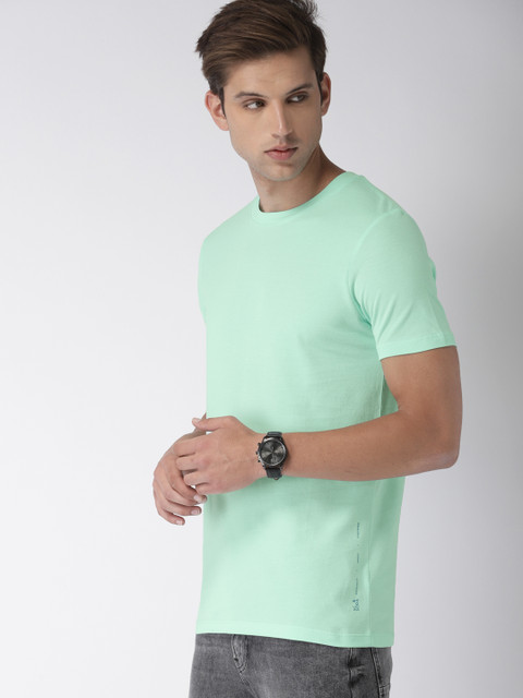 Scotch & Soda Men Sea Green Solid Round Neck T-shirt
Scotch & Soda Men Sea Green Solid Round Neck T-shirt