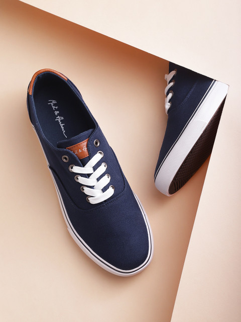 Mast & Harbour Men Navy Blue Solid Sneakers 
Mast & Harbour Men Navy Blue Solid Sneakers