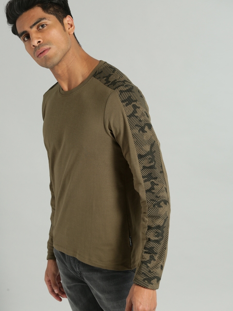 Roadster Men Olive Green Solid Round Neck T-shirt
