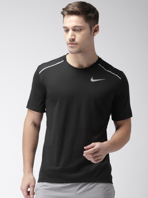 Nike Men Black Solid Standard Fit BRTHE RISE 365 SS Dri-FIT Round Neck Running T-shirt
Nike Men Black Solid Standard Fit BRTHE RISE 365 SS Dri-FIT Round Neck Running T-shirt