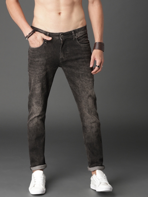 The Roadster Lifestyle Co Men Black Skinny Fit Mid-Rise Clean Look Stretchable Jeans
The Roadster Lifestyle Co Men Black Skinny Fit Mid-Rise Clean Look Stretchable Jeans