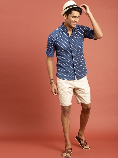Taavi Men Indigo Hand Block Printed Casual Sustainable Shirt with Roll-Up Sleeves, Navy blue
Taavi Men Indigo Hand Block Printed Casual Sustainable Shirt with Roll-Up Sleeves, Navy blue
