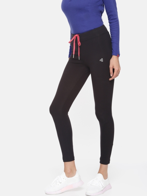 Jockey Women Black Solid Yoga Tights