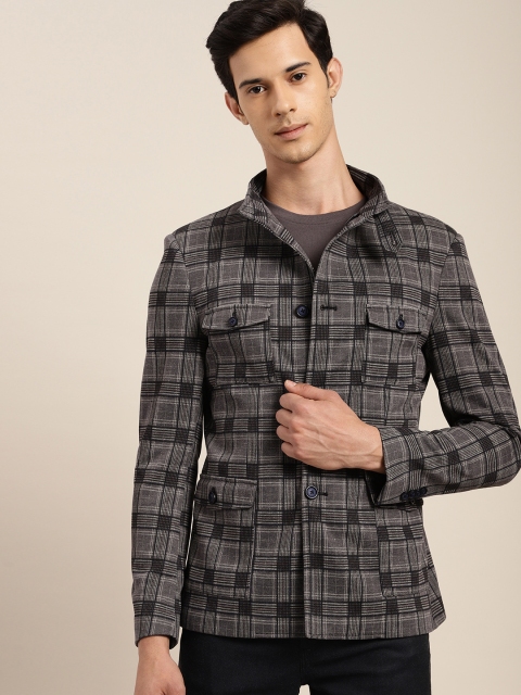 INVICTUS Men Charcoal Grey & Black Checked Slim Fit Single-Breasted Smart Casual Blazer
INVICTUS Men Charcoal Grey & Black Checked Slim Fit Single-Breasted Smart Casual Blazer
