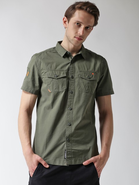 Superdry Men Olive Green Regular Fit Solid Casual Shirt