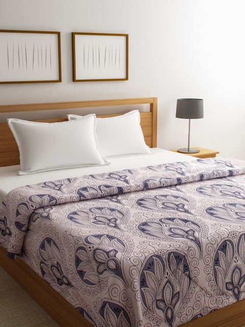 ROMEE Cream-Coloured & Navy Ethnic Motifs AC Room 200 GSM Reversible Double King Bed Comforter
ROMEE Cream-Coloured & Navy Ethnic Motifs AC Room 200 GSM Reversible Double King Bed Comforter
