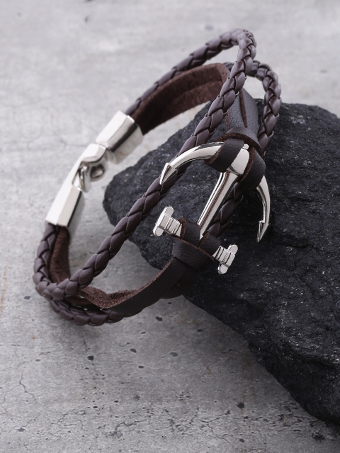 Dare by Voylla Men Brown & Silver-Toned Leather Silver-Plated Handcrafted Bangle-Style Bracelet
Dare by Voylla Men Brown & Silver-Toned Leather Silver-Plated Handcrafted Bangle-Style Bracelet