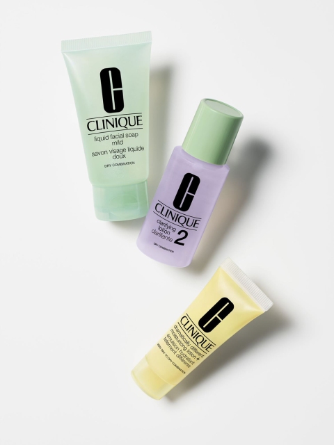 Clinique 3-Step Intro Kit Liquid Soap + Clarifying Lotion Exfoliator + Moisturizing Gel, Green
Clinique 3-Step Intro Kit Liquid Soap + Clarifying Lotion Exfoliator + Moisturizing Gel, Green