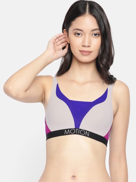 Wacoal Grey & Magenta Pink Colourblocked Non-Wired Lightly Padded Sports Bra WR1240-RP-C75
Wacoal Grey & Magenta Pink Colourblocked Non-Wired Lightly Padded Sports Bra WR1240-RP-C75