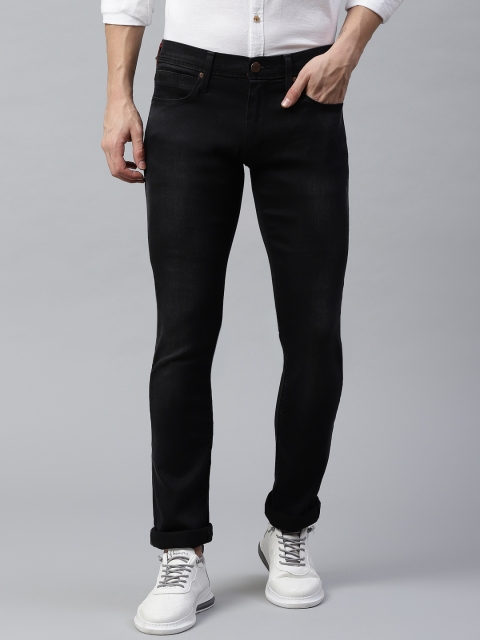 Levis Men Black 65504 Redloop Performance Skinny Straight Fit Mid-Rise Stretchable Jeans
Levis Men Black 65504 Redloop Performance Skinny Straight Fit Mid-Rise Stretchable Jeans