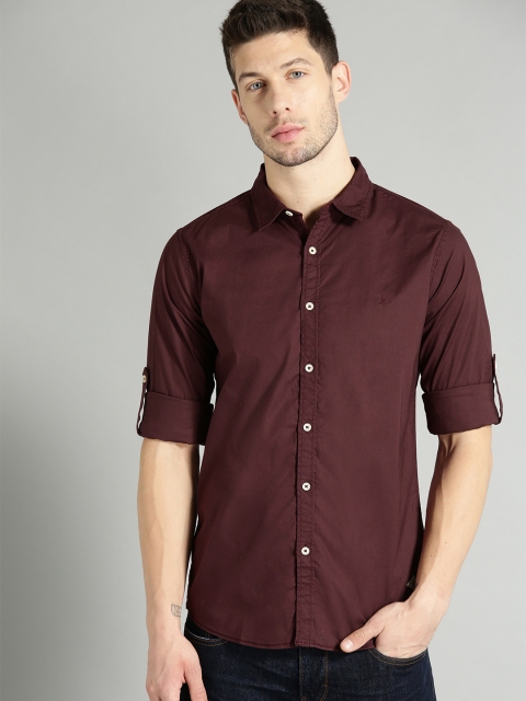 Roadster Men Burgundy Slim Fit Solid Casual Shirt