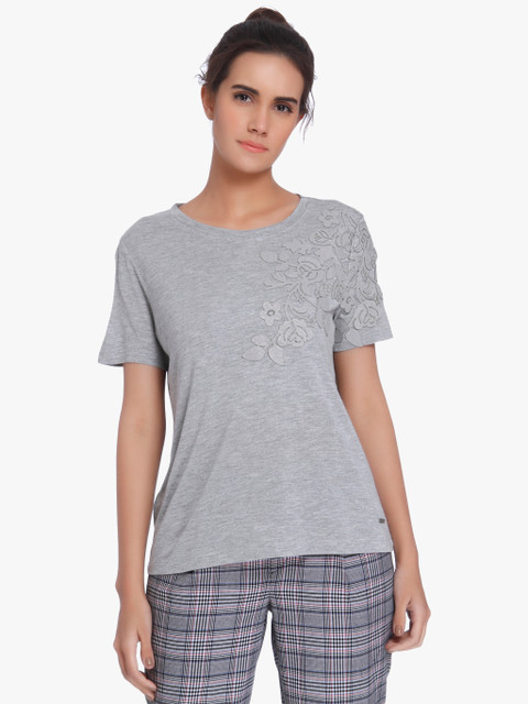 Vero Moda Women Grey Solid Round Neck T-shirt
Vero Moda Women Grey Solid Round Neck T-shirt