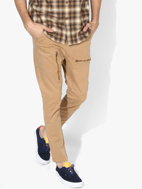 Brown Solid Slim Fit Chinos 
Brown Solid Slim Fit Chinos