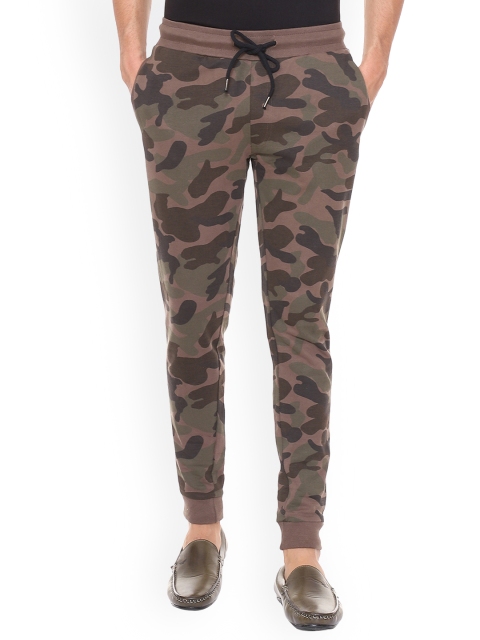 People Men Olive Green & Brown Camouflage Printed Joggers