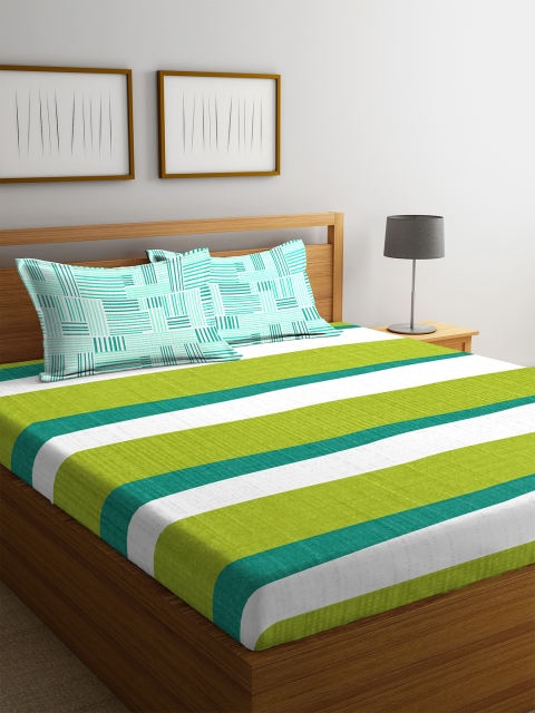 Portico New York Green & White Abstract Flat 144 TC Cotton 1 Queen Bedsheet with 2 Pillow Covers
Portico New York Green & White Abstract Flat 144 TC Cotton 1 Queen Bedsheet with 2 Pillow Covers