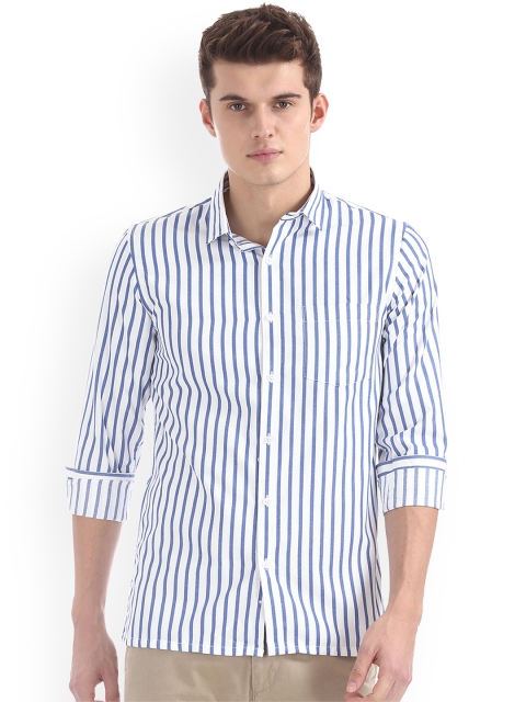Excalibur Men White & Blue Regular Fit Striped Casual Shirt