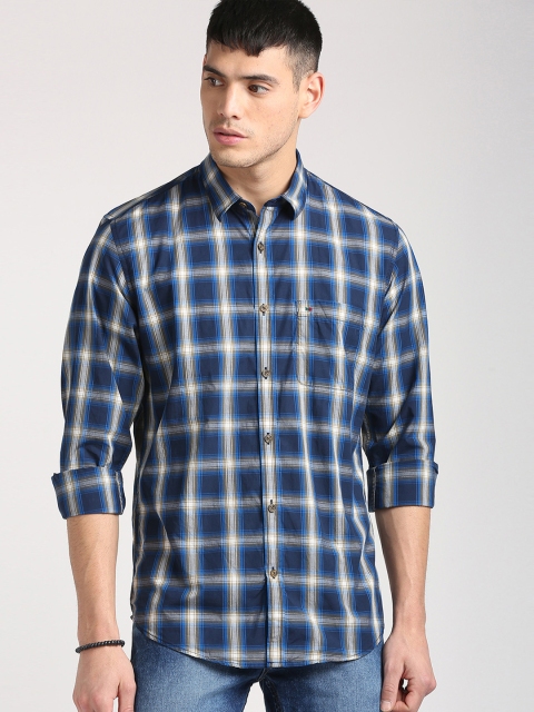 Peter England Casuals Men Blue & White Slim Fit Checked Casual Shirt