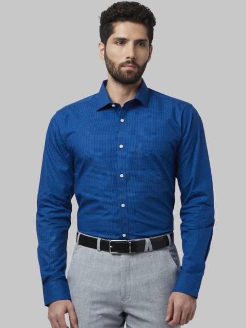 Park Avenue Men Blue Slim Fit Checked Formal Shirt