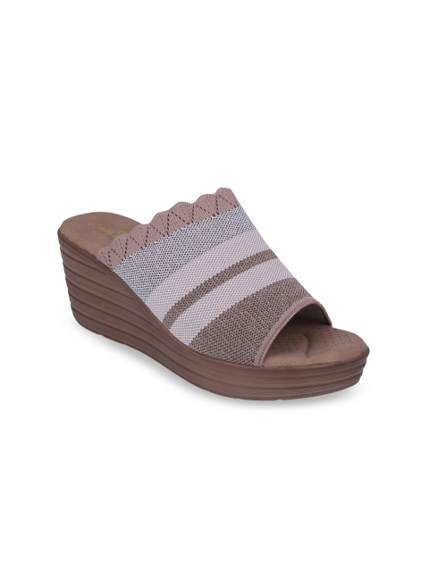 pelle albero Women Brown & Beige Woven Design Sandals