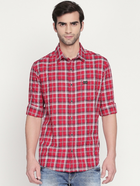 Mufti Men Red & White Slim Fit Checked Casual Shirt