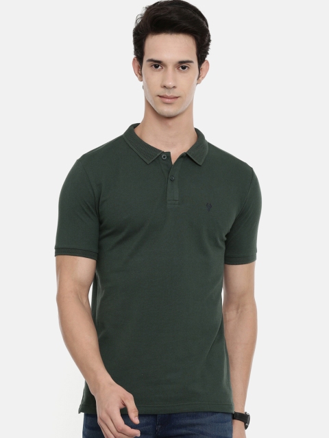 Classic Polo Men Green Solid Polo Collar T-shirt