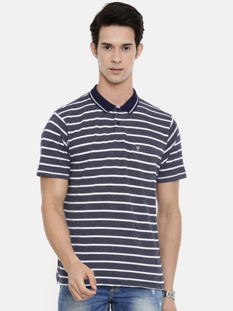 Classic Polo Men Blue Striped Polo Collar T-shirt