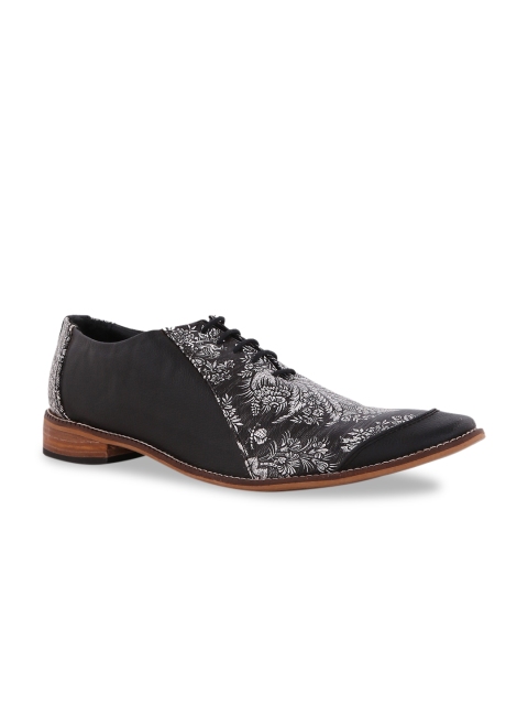 Kanvas Men Black Sneakers