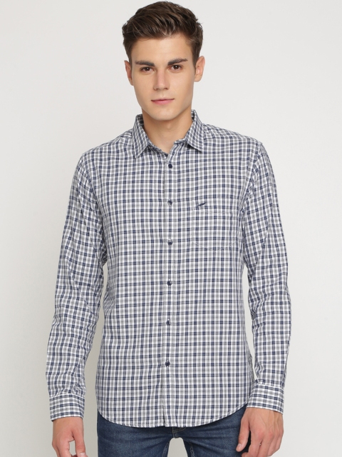 Crocodile Men Blue & Grey Slim Fit Checked Casual Shirt
