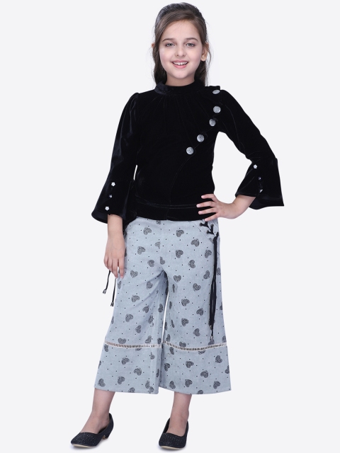 CUTECUMBER Girls Black & Blue Solid Top with Trousers