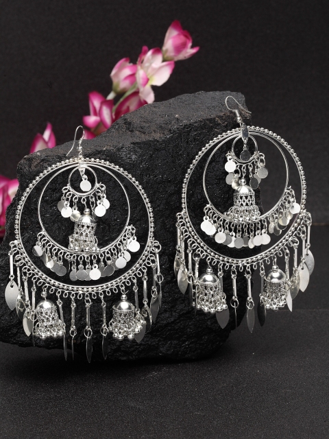 Moedbuille Silver-Toned Brass-Plated Handcrafted Afghan Tasselled Dome Shaped Jhumkas
Moedbuille Silver-Toned Brass-Plated Handcrafted Afghan Tasselled Dome Shaped Jhumkas