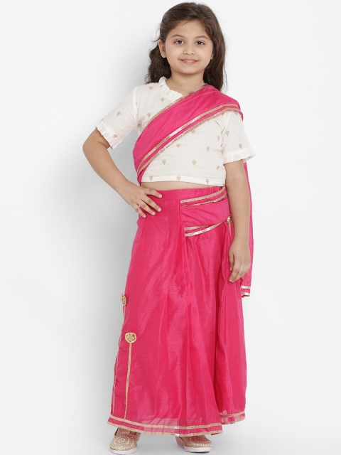 Bitiya by Bhama Girls Fuchsia Solid Chanderi Silk Embellished Saree With White Blouse
Bitiya by Bhama Girls Fuchsia Solid Chanderi Silk Embellished Saree With White Blouse