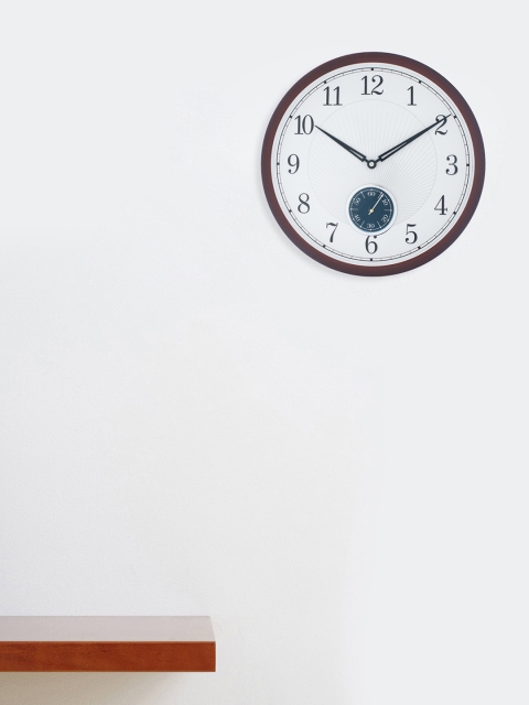 eCraftIndia Off-White Round Solid 35.56 cm Analogue Wall Clock