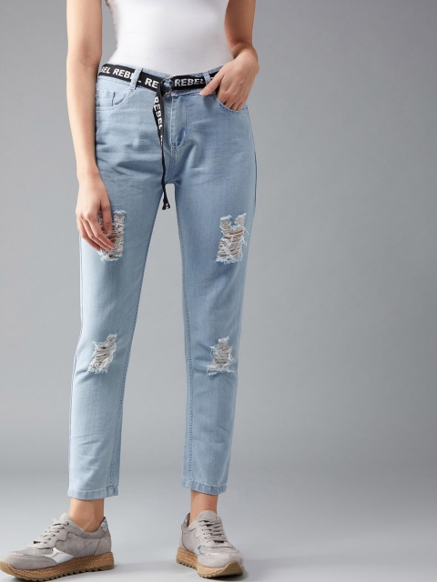 DOLCE CRUDO Women Blue Boyfriend Fit Mid-Rise Highly Distressed Stretchable Crop Jeans
DOLCE CRUDO Women Blue Boyfriend Fit Mid-Rise Highly Distressed Stretchable Crop Jeans