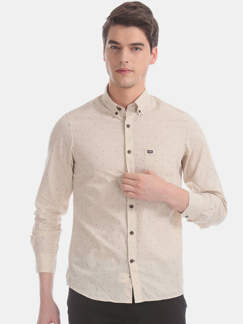 Arrow Sport Men Beige Slim Fit Printed Semiformal Shirt 
Arrow Sport Men Beige Slim Fit Printed Semiformal Shirt