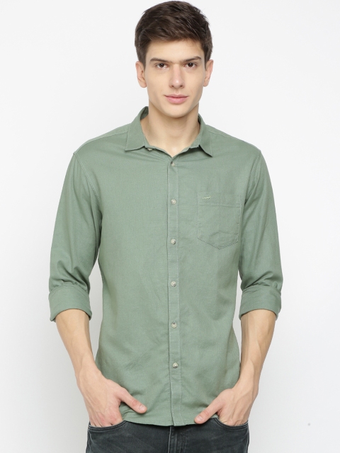 Crocodile Men Green Slim Fit Solid Casual Shirt