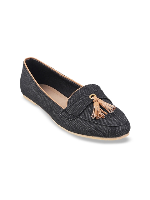 WALKWAY Women Black Solid Ballerinas