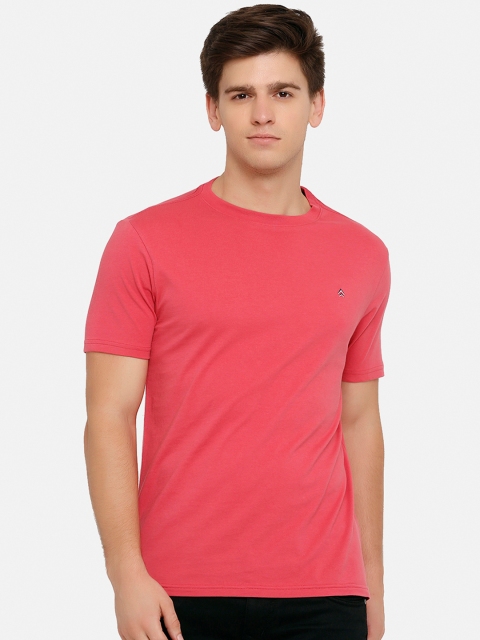 Steenbok Men Coral Pink Solid Round Neck Slim Fit T-shirt