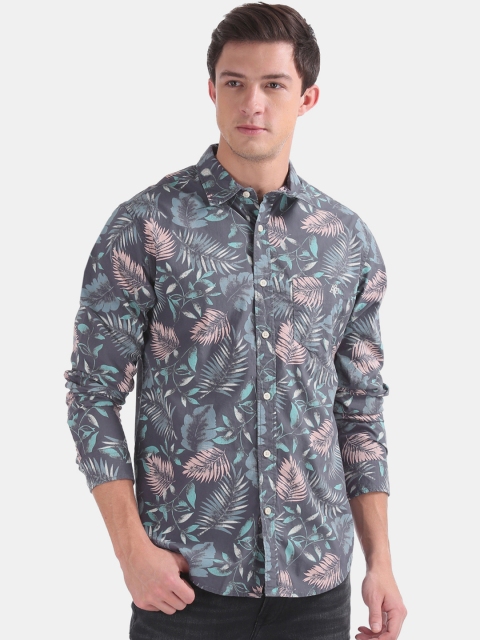 Aeropostale Men Grey & Green Regular Fit Printed Casual Shirt