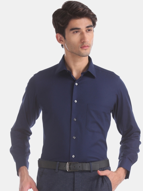 Arrow Men Blue Regular Fit Solid Semiformal Shirt