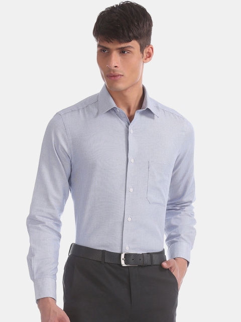 Arrow Men Off-White & Navy Blue Regular Fit Self Design Formal Shirt